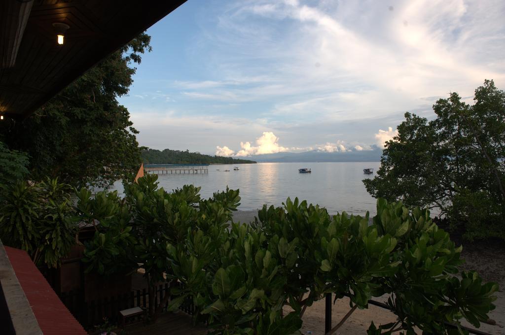 Happy Gecko Dive Resort Bunaken Extérieur photo