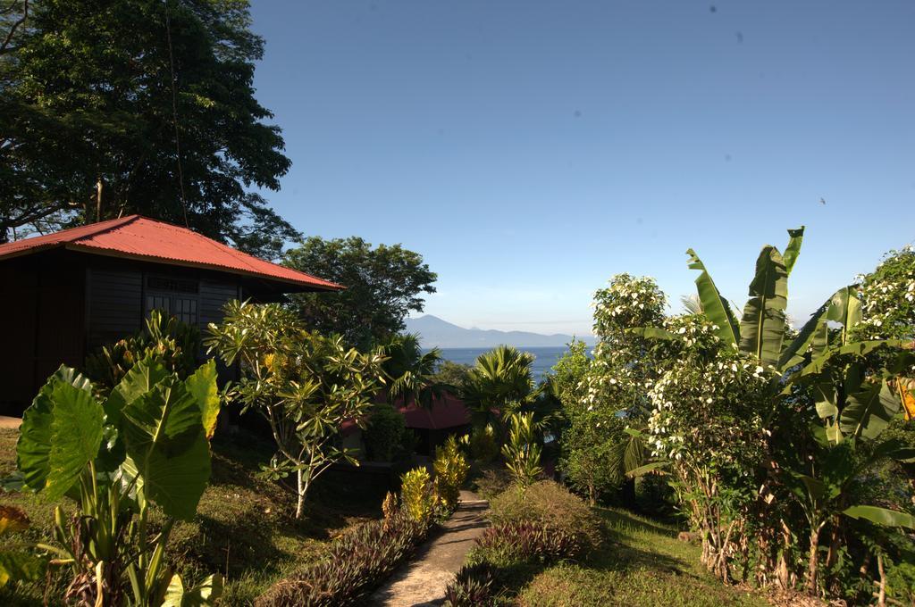 Happy Gecko Dive Resort Bunaken Extérieur photo
